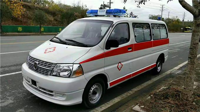 南岔县丰田海狮救护车